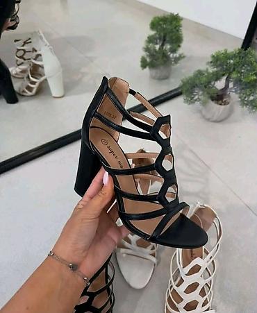 Sandale: Ženska obuća – tri modela 1) Elegantne špic salonke/mule L.Day - — 36