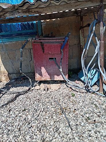 baklar və çənlər: Sənaye tipli elektrik qaynaq aparatı (köhnə model) - Tip: AC elektrik — 6