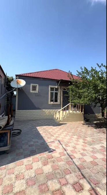 xacmazda heyet evi satilir: Ramana qəs. 3 otaqlı, 90 kv. m, Orta təmir