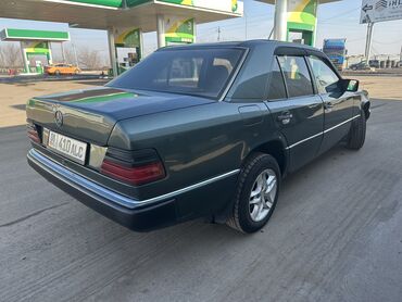состаяния отличная: Mercedes-Benz 230: 1990 г., 2.3 л, Механика, Бензин, Седан
