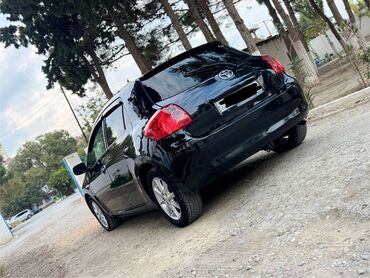 Toyota: Toyota Auris: 1.4 l | 2008 il Sedan — 13