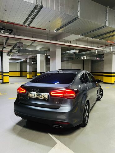 Mercedes-Benz: Kia