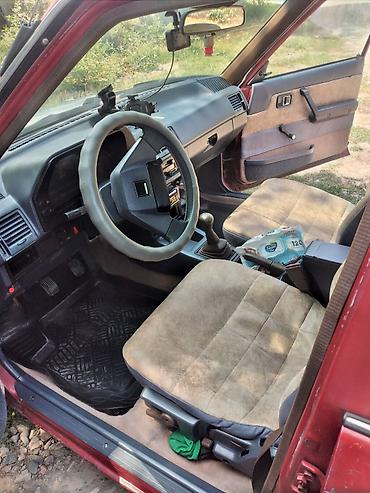 Продажа авто: Mazda : 1987 г., 2 л, Механика, Дизель, Седан — 1