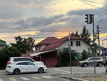 Долгосрочная аренда домов: 300 м², 7 комнат, Кондиционер, Бронированные двери, Парковка — 7