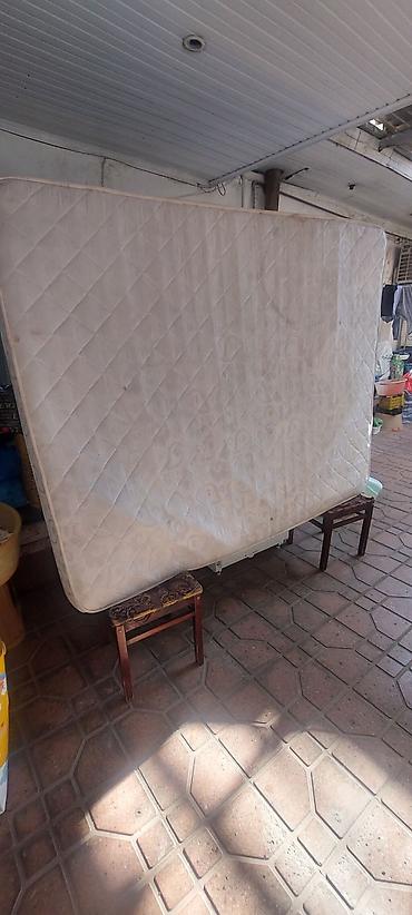 matras dosek: 2 nəfərlik döşək satılır. Uzunluğu 2 metr, Eni 1.60 santı, Hündürlüyü — 1