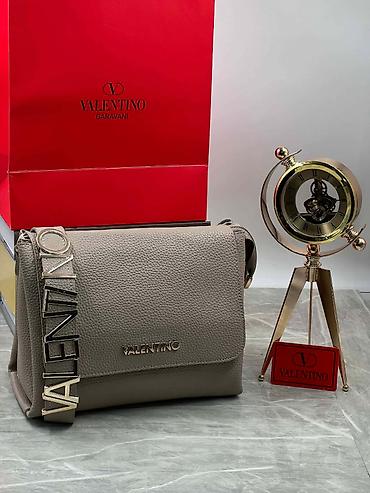 Torbe: Tasne 
4700 din
iknt — 2