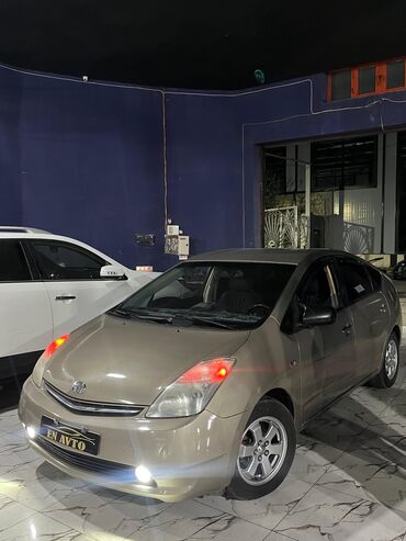 Toyota: Tecılı Toyota Prius ili 2008 mühərrik 1.5 hibrid Surətlər Q avtomat