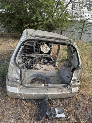 Mazda: Mazda Demio: 2001 г., 1.3 л, Автомат, Бензин, Хэтчбэк — 1