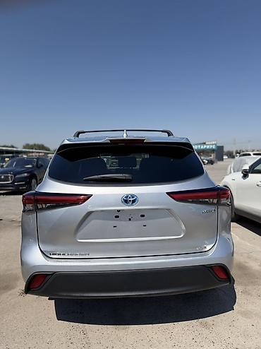 corolla s: Toyota Highlander: 2021 г., 2.5 л, Автомат, Гибрид, Кроссовер — 7