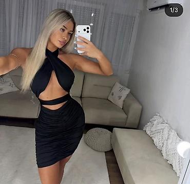 svecani top: Haljina crna boja sa izrezima – elegantan, party model. - Kroj: uska — 1