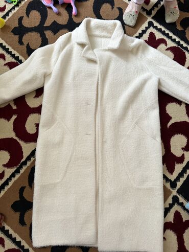 Верхняя одежда: Анорак, Осень-весна, Made in KG, цвет - Белый, L (EU 40), XL (EU 42)