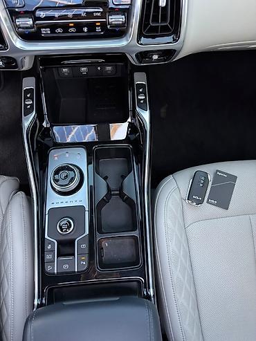 Kia: Kia Sorento: 2022 г., Кроссовер — 9