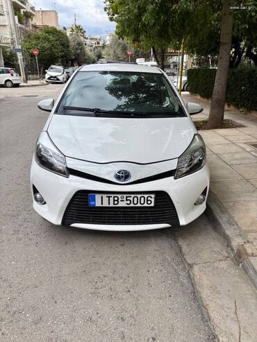 Toyota: Toyota Yaris: 1.5 l. | 2013 έ. Χάτσμπακ — 1