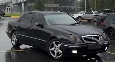 купить мерс с: Mercedes-Benz E-Class: 2000 г., 3.2 л, Автомат, Газ, Седан — 1
