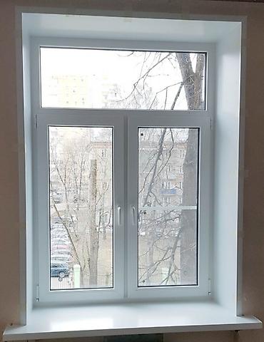 Пластиковое окно с верхней глухой вставкой и двухстворчатой секцией -
