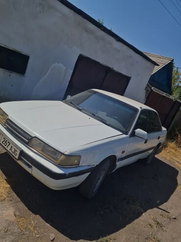 селхоз техники: Mazda 626: 1988 г., 2 л, Механика, Бензин, Седан