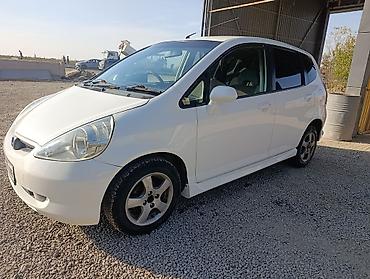 Honda Fit: 2003 г., 1.3 л, Автомат, Бензин, Хэтчбэк at lalafo.kg Honda Fit: 2003 г., 1.3 л, Автомат, Бензин, Хэтчбэк