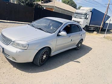Транспорт: Chevrolet Lacetti: 2007 г., 1.4 л, Механика, Газ, Седан — 2