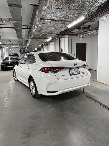 Toyota: Toyota Corolla: 2021 г., 1.8 л, Вариатор, Гибрид, Седан — 5