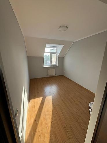 Продажа коттеджей и домов: 6 комнат и более, 275 м², 4 соток, Бишкек, Южная Магистраль Собственник — 13