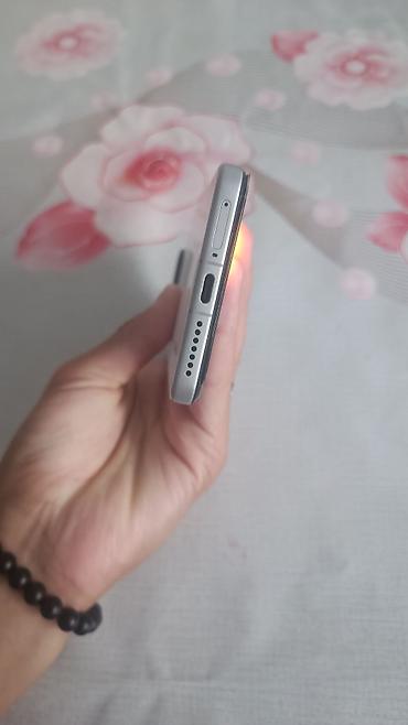 купить диски с играми на пк: Xiaomi, 15 Pro, Б/у, 256 ГБ, цвет - Белый, 2 SIM — 5