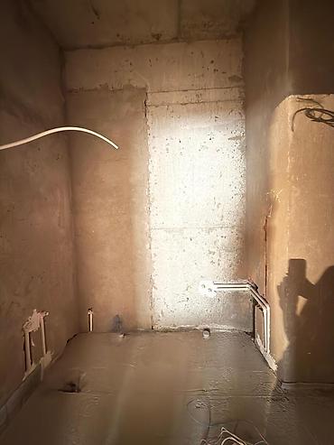 Yeni tikili: Satılır 2 otaqlı yeni tikili 93 m², Şah İsmayıl Xətai m. Kateqoriya — 6