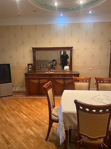 Mənzillərin satışı: 4-cü mikrorayon, 3 otaqlı, Yeni tikili, m. Memar Əcəmi, 107 kv. m — 4