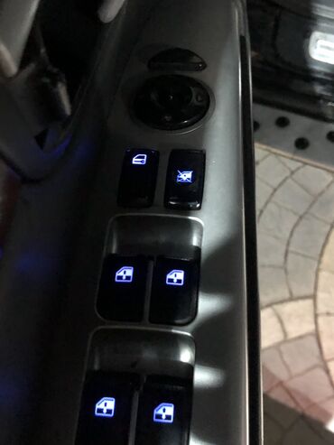 Hyundai: Hyundai Santa Fe: 2.7 l | 2008 il Ofrouder/SUV — 8