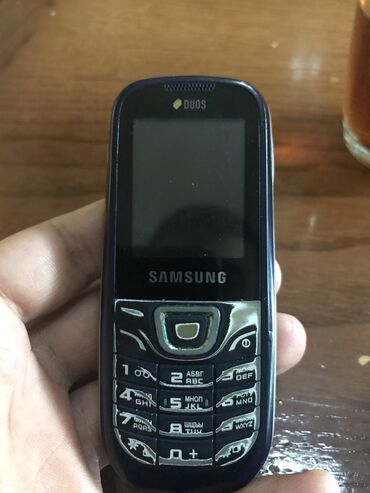 samsung gt s5610: Samsung E1252, < 2 GB Memory Capacity, rəng - Göy, Düyməli, İki sim kartlı