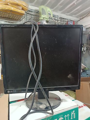 Монитор LG Flatron L1942SE - Диагональ 19" - Формат 5:4 (стандартный at lalafo.kg Монитор LG Flatron L1942SE - Диагональ 19" - Формат 5:4 (стандартный