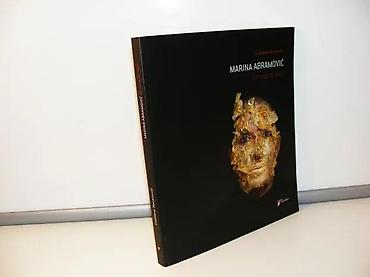 buzz majce: MARINA ABRAMOVIĆ OD REZA DO ŠAVA, Svetlana RacanovićAutor: Svetlana — 1