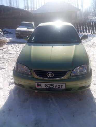 Toyota: Toyota Avensis: 2002 г., 2.2 л, Механика, Дизель, Седан