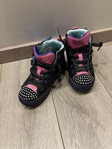 Patike: Skechers patike broj 28,svetle i kada se predje stapicem preko krila — 2