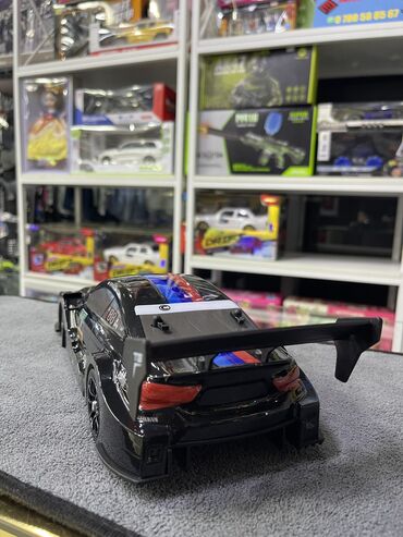 Игрушки: Дрифт машинка BMW 4WD Двух расцветок желтый и черный🟡⚫️ Дальность at lalafo.kg — 10 Игрушки: Дрифт машинка BMW 4WD Двух расцветок желтый и черный🟡⚫️ Дальность — 10