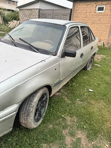 домкраты на авто: Daewoo Nexia: 1996 г., 1.5 л, Механика, Бензин, Седан