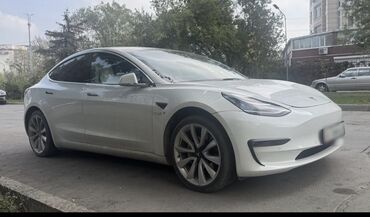 срочно продам авто в связи с переездом: Tesla Model 3: 2020 г., Электромобиль, Седан