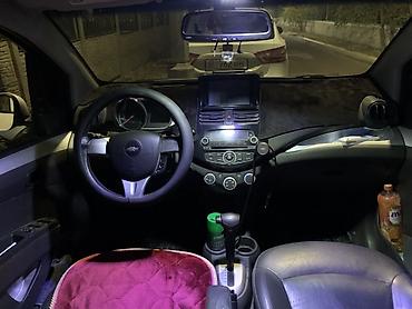 малолитражные авто: Chevrolet Spark: 2014 г., 1 л, Автомат, Газ, Хэтчбэк — 5