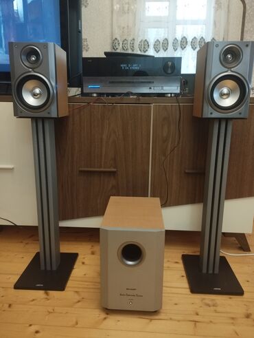 tp link 2 antenli modem: Yamaha AV resiver + polka tipli akustika və aktiv subvufer komplekti