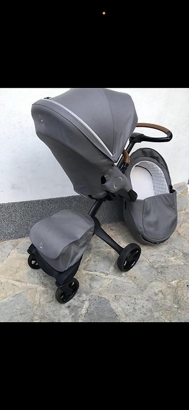 3d majice: **Stokke Xplory X kolica za bebu sa dodatnom opremom** Kolica su — 5