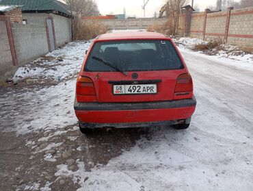 р 15 с: Volkswagen Golf: 1994 г., 1.6 л, Механика, Бензин