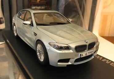Avtomobil modelləri: Коллекционная модель BMW M5 V8 Biturbo F10 silverstone 2012 Paragon — 10