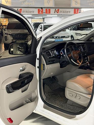 Продажа авто: Kia Carnival: 2020 г., 2.2 л, Дизель, Минивэн — 7
