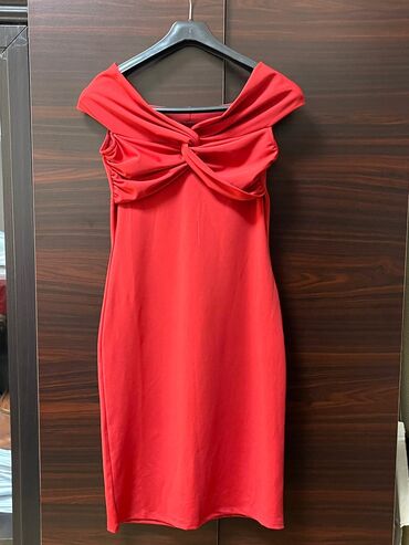 qirmizi paltar: Коктейльное платье, Миди, XL (EU 42)