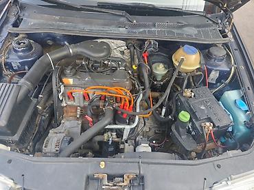 vento: Volkswagen Vento: 1992 г., 1.8 л, Механика, Бензин, Седан — 9