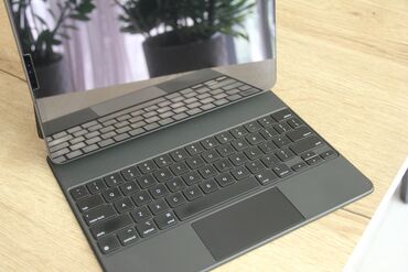 ipad m3: Планшет, Apple, память 1 ТБ, 12" - 13", Wi-Fi, Б/у, цвет - Серый
