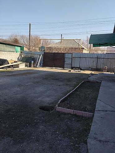 Продажа коттеджей и домов: Продаётся большой благоустроенный дом в районе третьей школы, три at lalafo.kg — 19 Продажа коттеджей и домов: Продаётся большой благоустроенный дом в районе третьей школы, три — 19