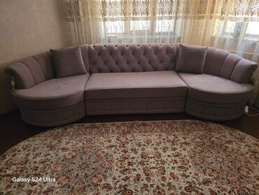 угловой диван из кожзаменителя: Угловой диван, C подушками, Трёхместный и более
