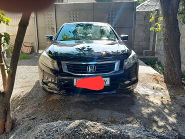 чехол хонда аккорд: Чёрный седан Honda Accord. Автомобиль имеет хромированную решётку