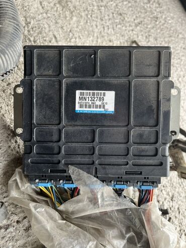 Другие аксессуары: Комплект запчастей для двигателя Mitsubishi Grandis Состав набора по — 4