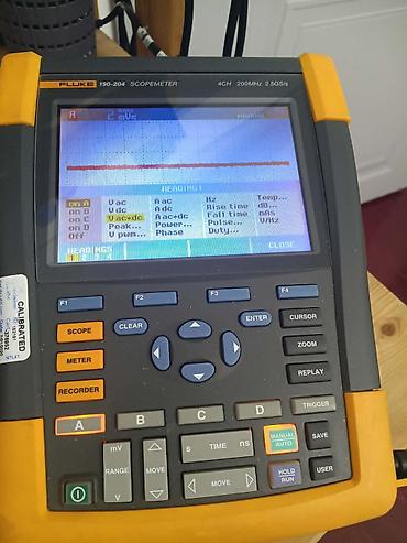 smart box: Fluke 190-204 Scopemeter, in excellent condition. With original — 2